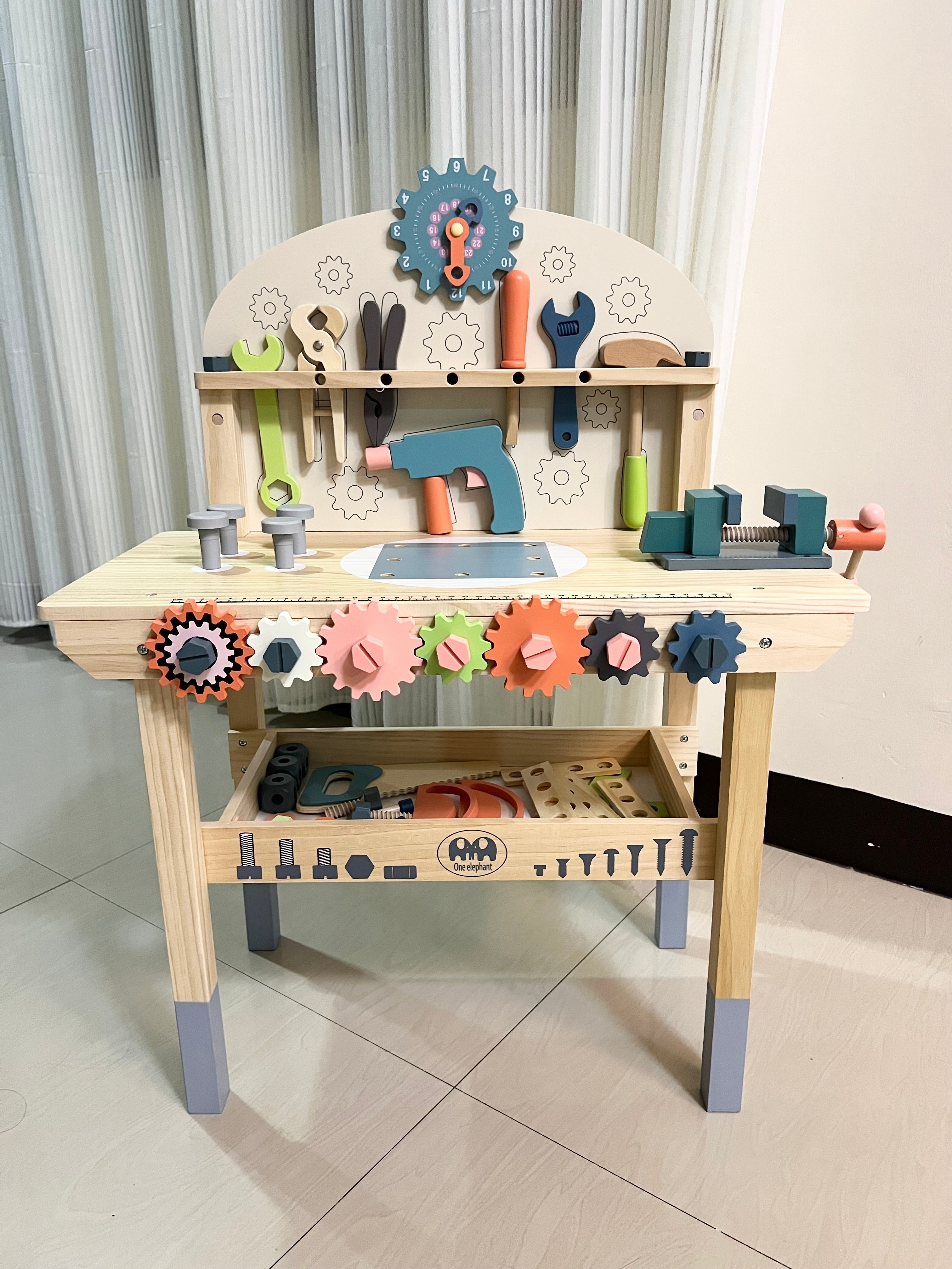 TOOLS & CLEANING SET