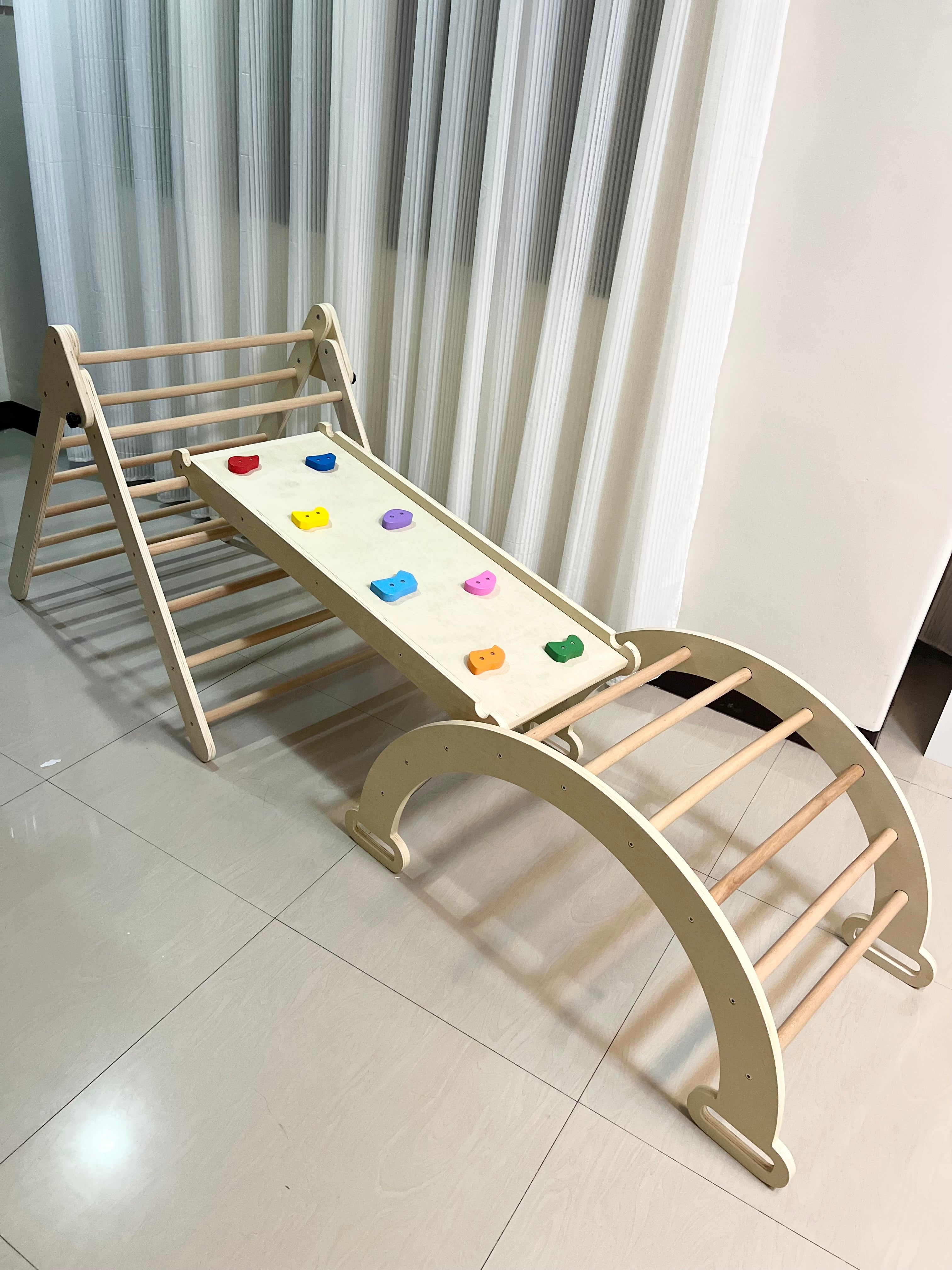 JUNGLE GYM & CLIMBERS