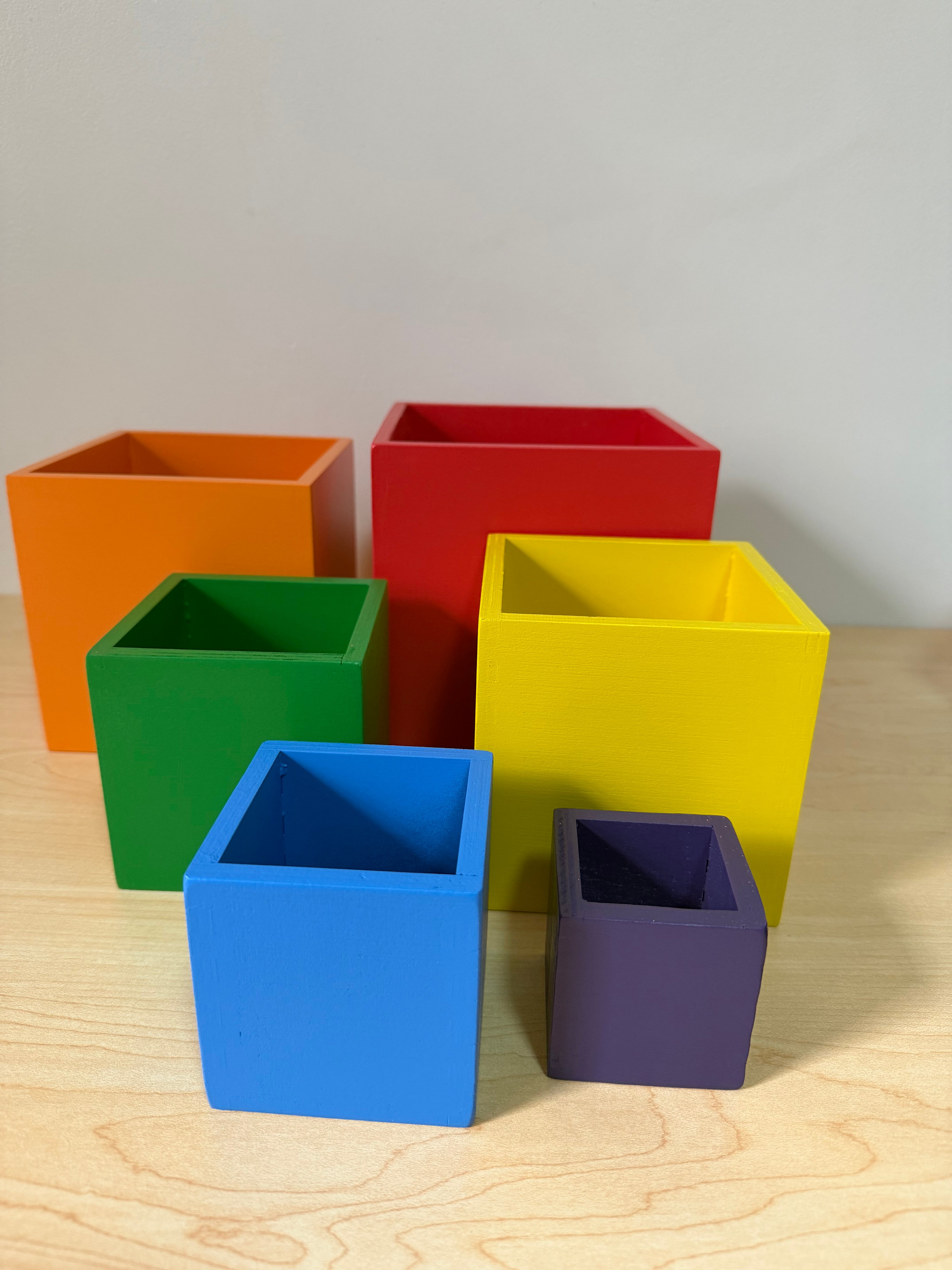 WOODEN NESTING BOX