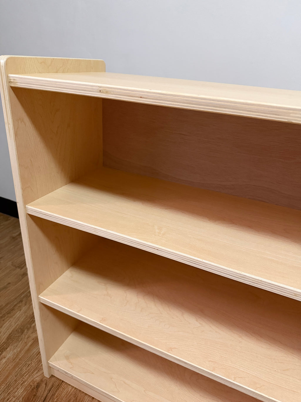 Montessori Open Shelf