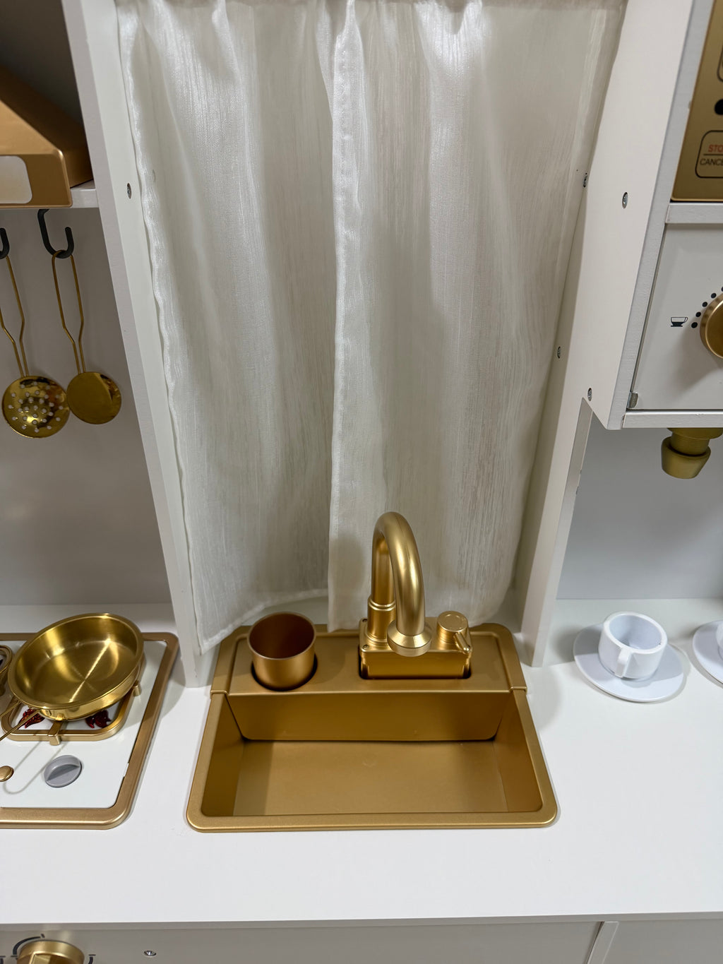 Modern Luxe Kitchen 2