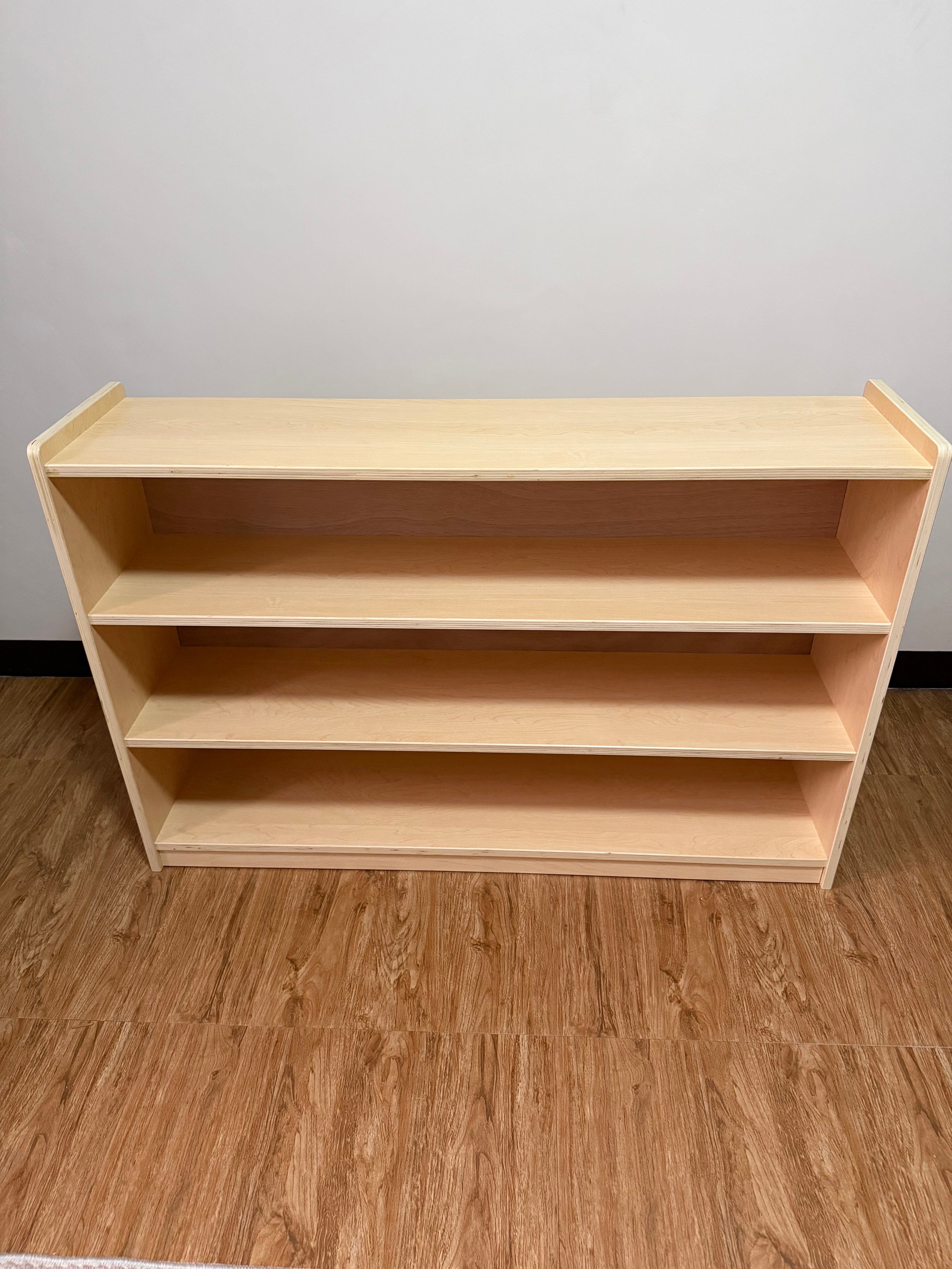 Montessori Open Shelf