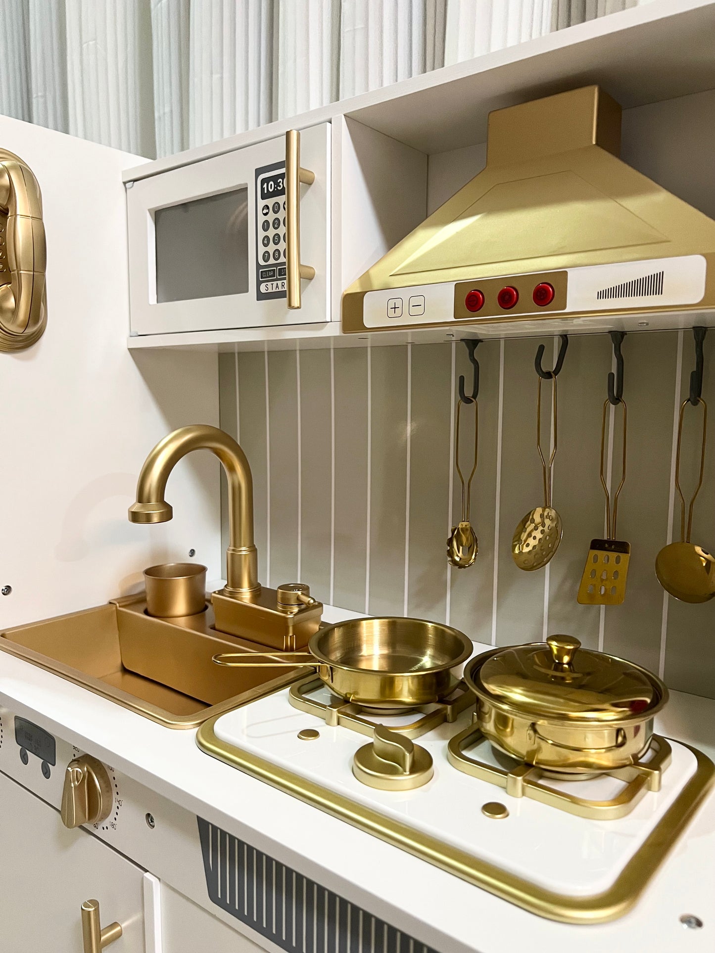 MODERN LUXE KITCHEN 1