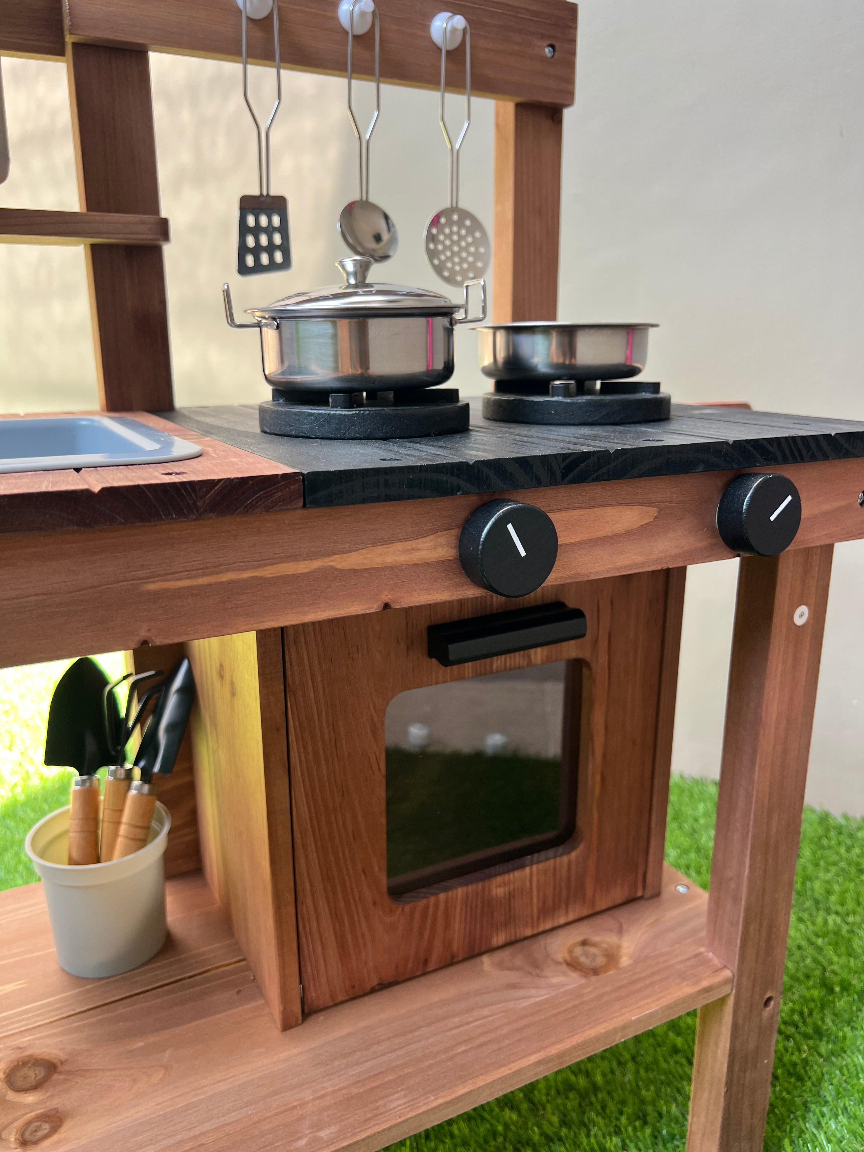 Outdoor Mud Kitchen
