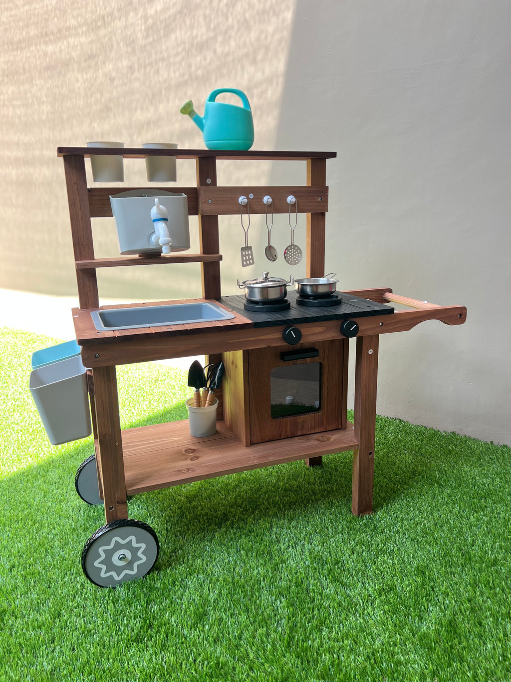 Outdoor Mud Kitchen