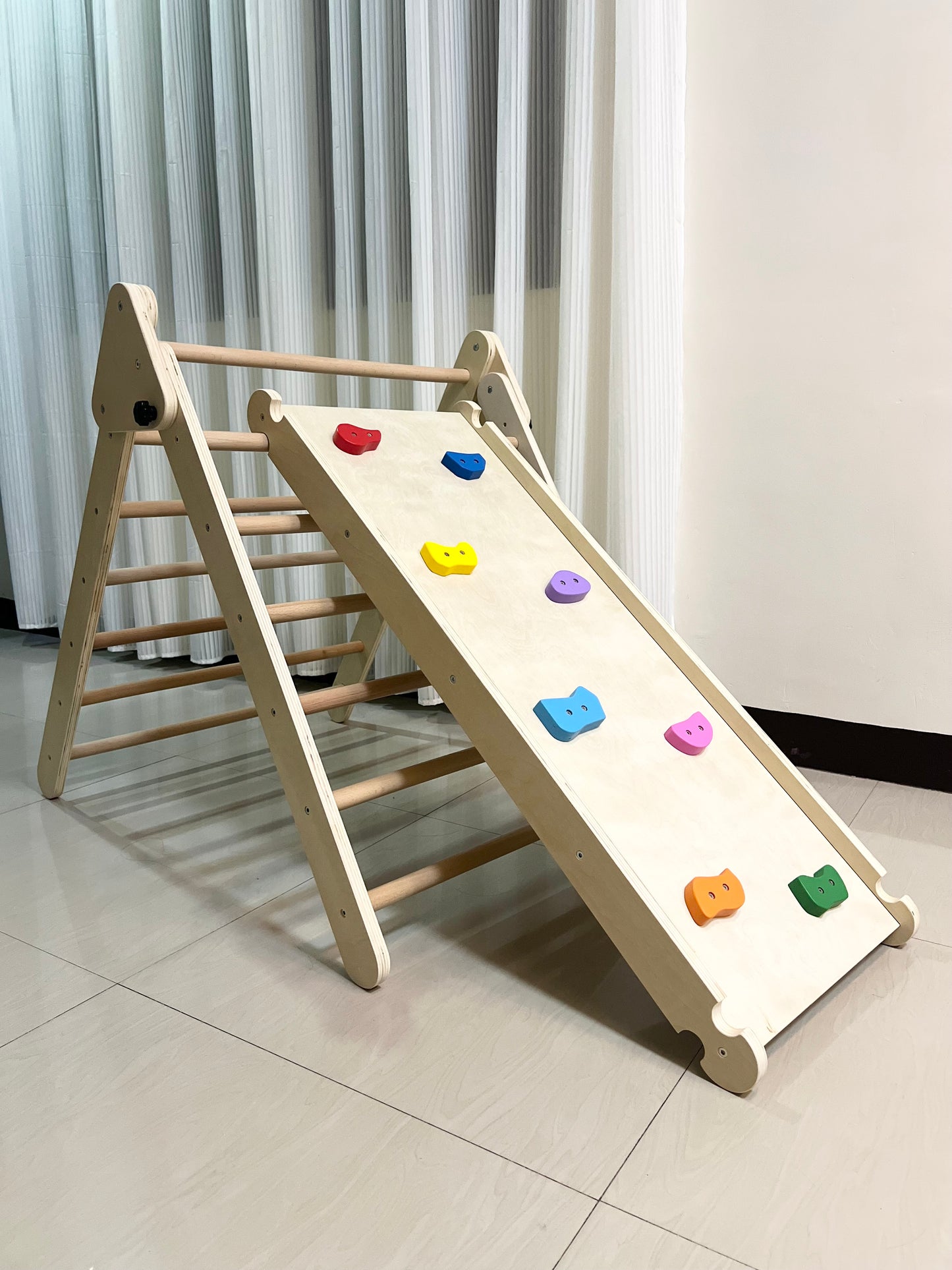 7-IN-1 MULTIFUNCTION PLAYSET