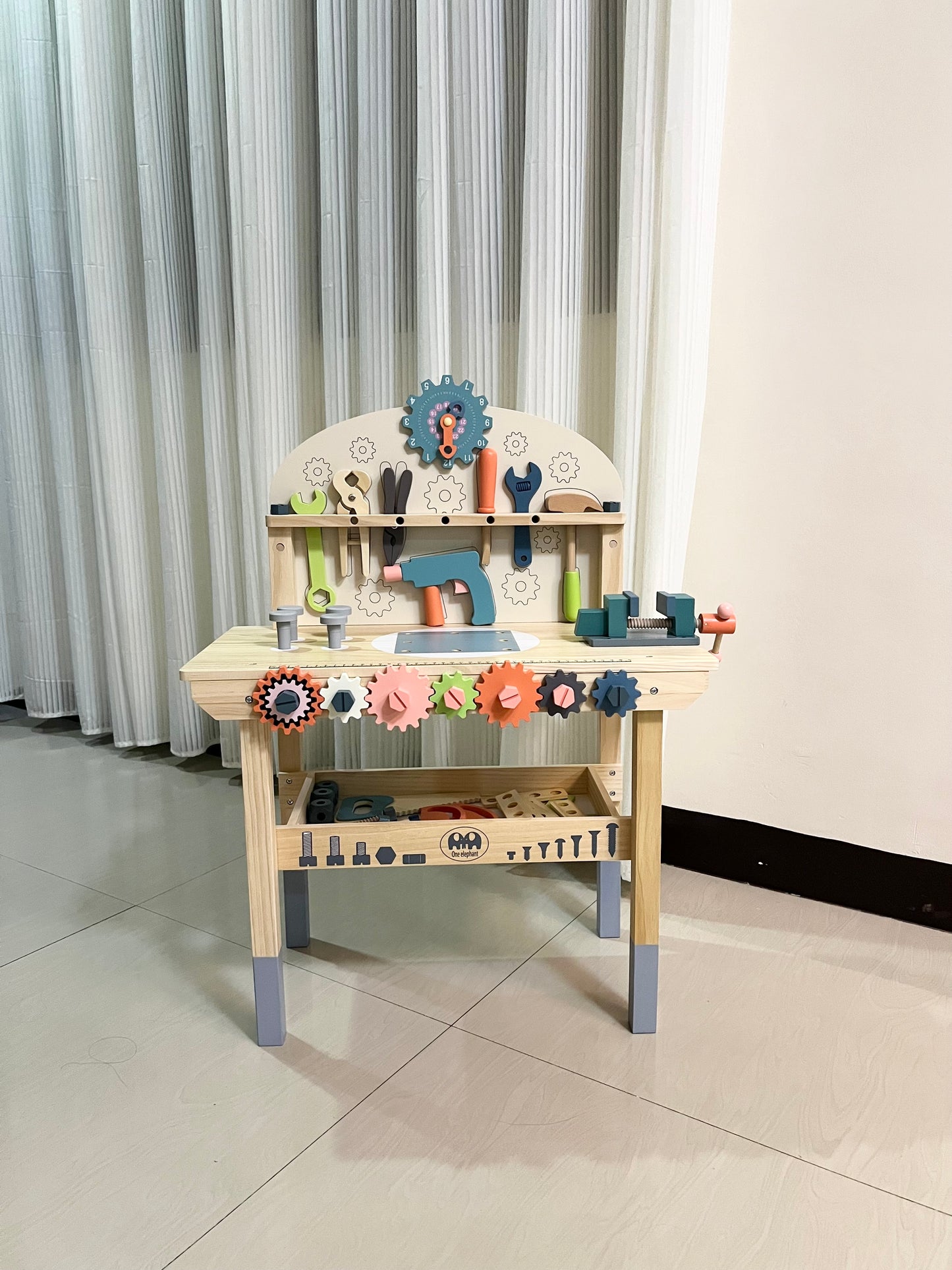 TOOL WORKBENCH